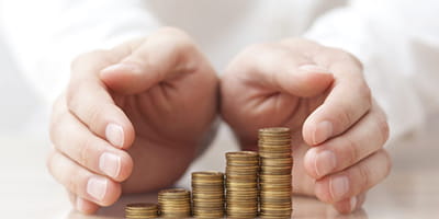 Generic-hands-with-coins-min.jpg